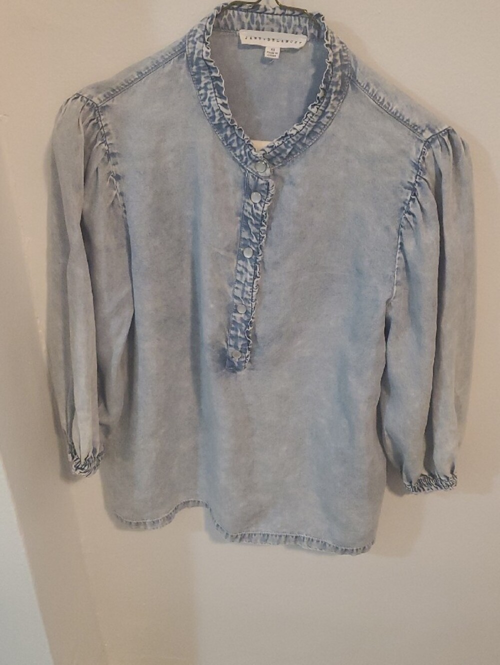 JANE and DELANCEY, Light Blue Distressed Chambray Henley Blouse SIZE XS NWOT